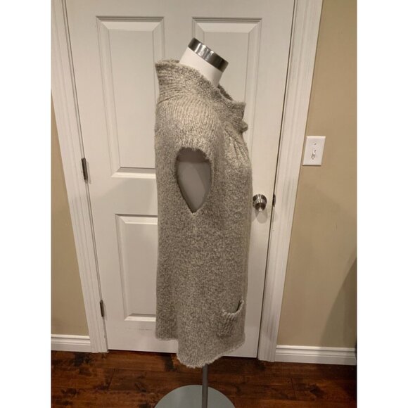 BCBG Max Azria Shimmering Gray Short Sleeve Swing Cardigan, Size Medium - Picture 2 of 5